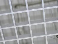 Автоцентр «ПЕТРОВСКИЙ» — потолок Грильято 100х100, металлик серебристый высотой 40 мм, толщина металла 0.32 мм